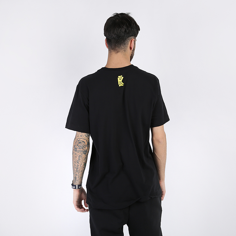 мужская черная футболка Nike Kyrie Dri-FIT “SpongeBob” CD0947-010 - цена, описание, фото 3